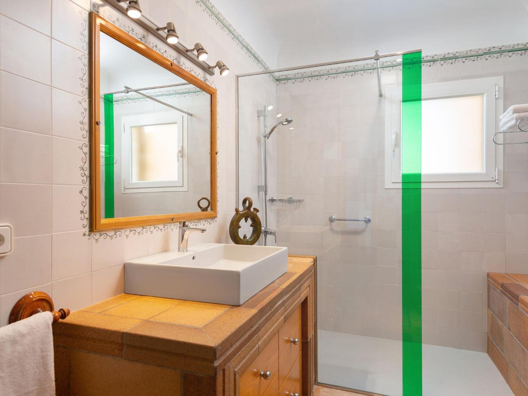 Mulholland - With Private Pool *