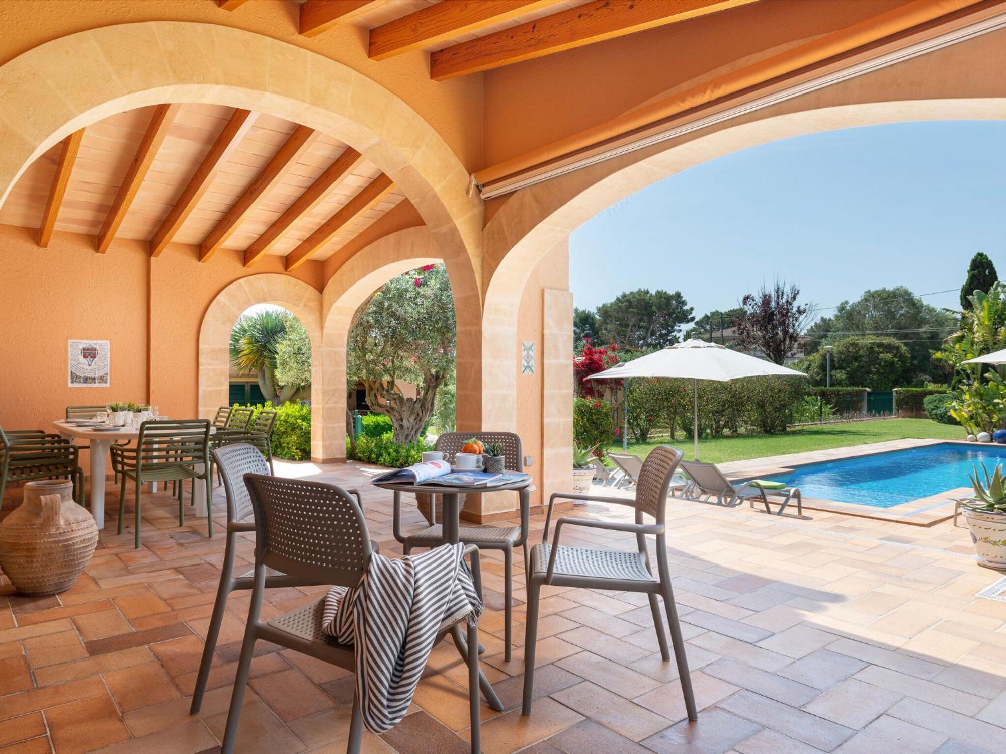 Mulholland - With Private Pool Villa *