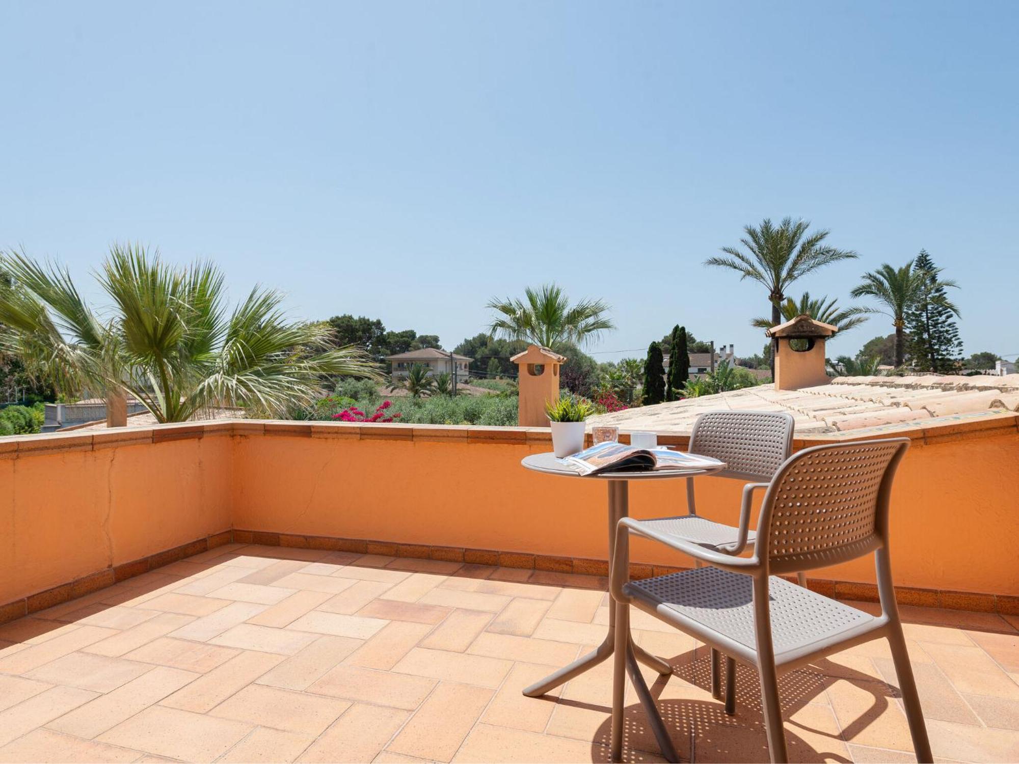 Mulholland - With Private Pool