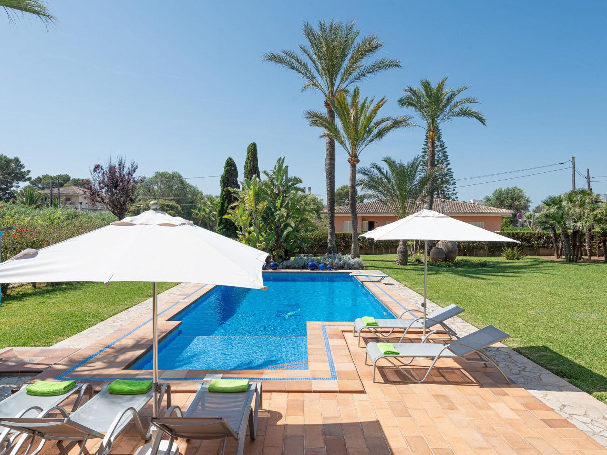 Mulholland - With Private Pool Can Picafort (Mallorca)