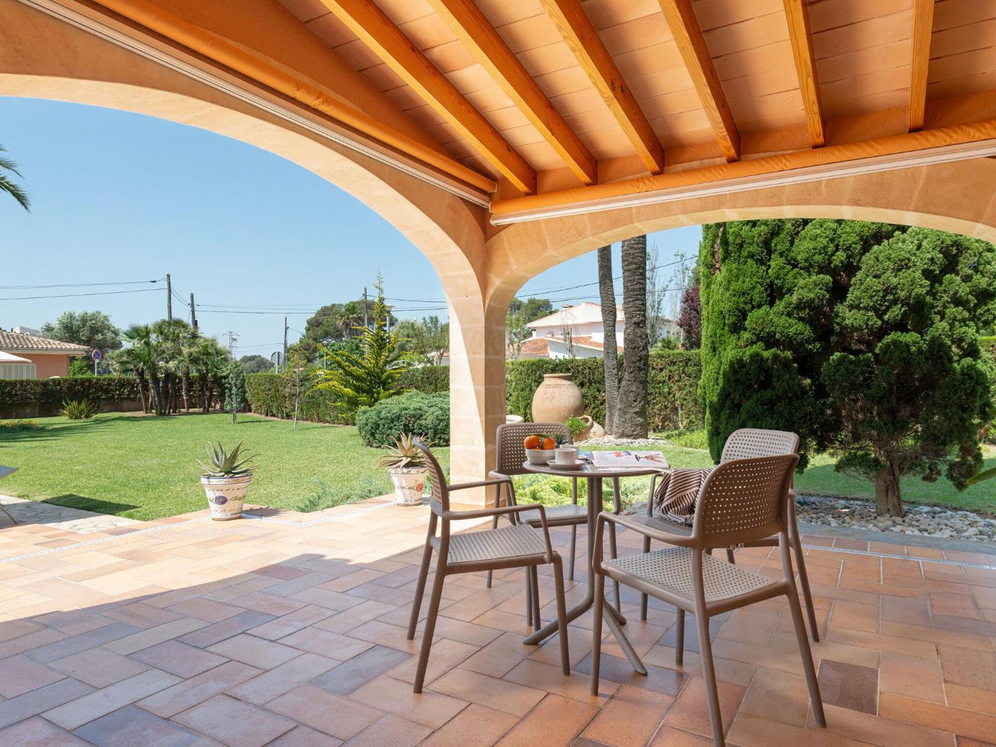 Mulholland - With Private Pool *